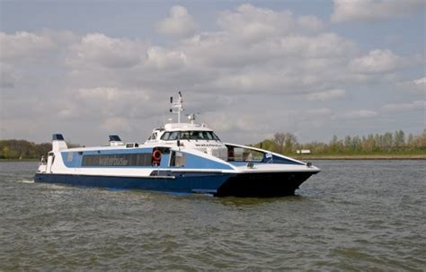 foto van waterbus